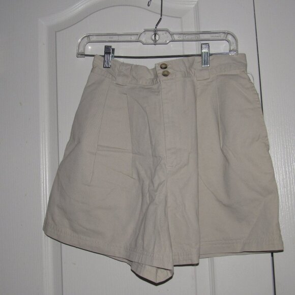 NWT GAP Pleated 100% Cotton Shorts Size 8 - Picture 1 of 4